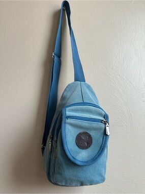 Unbranded Blue Canvas Men's Crossbody Sling 3-Pockets Bag. Casual Everyday Carry